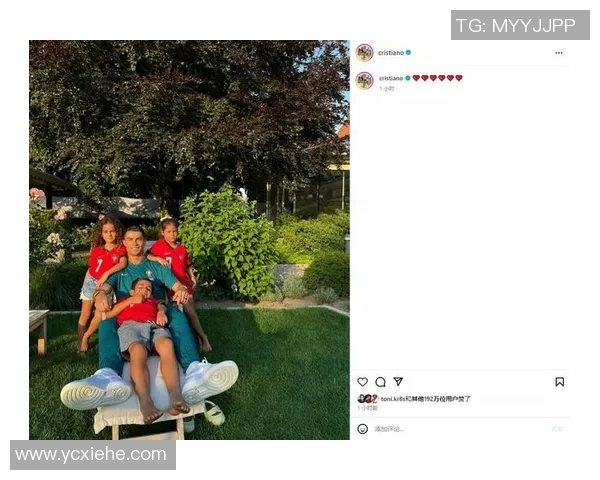 C罗与宠物的温馨时光揭秘他的生活趣事与情感羁绊